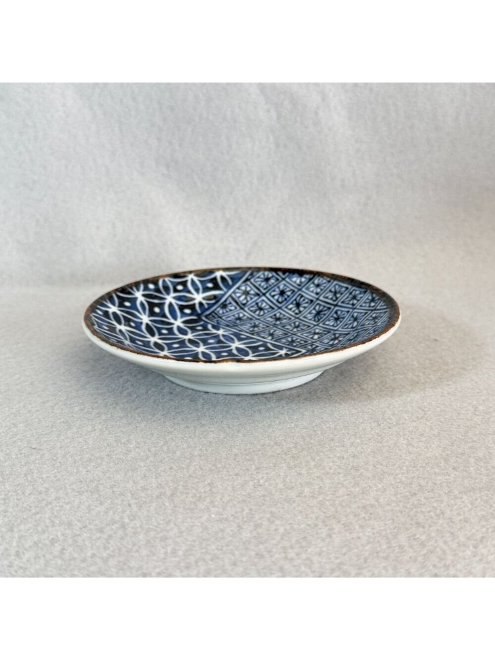Vintage Arita Yaki Shoho Blue White 5" Plate Geometric Shippo Hanabishi Japan - Picture 3 of 6